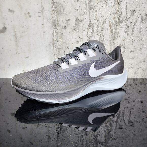 $120 Nike Air Zoom Pegasus 37 Men’s Gray Running Shoes Size 11 New - Picture 2 of 5